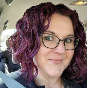 Meet your Posher, Stephanie